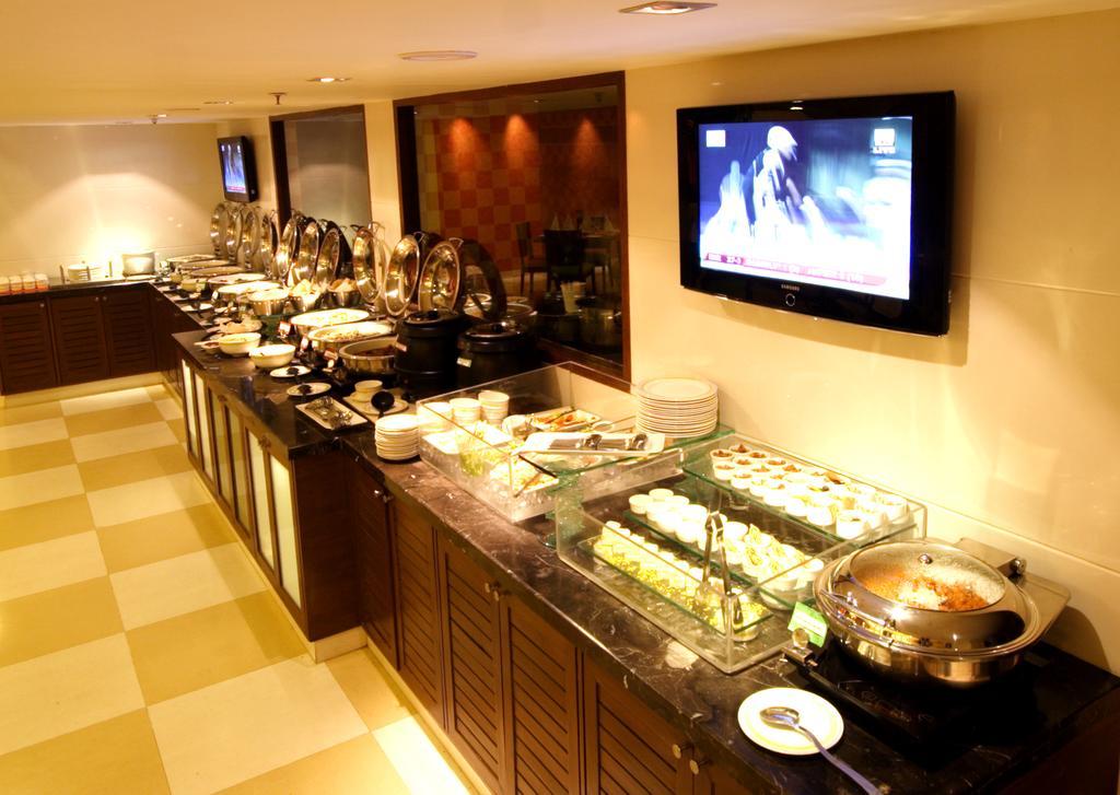 Aditya Hometel Hyderabad Luaran gambar