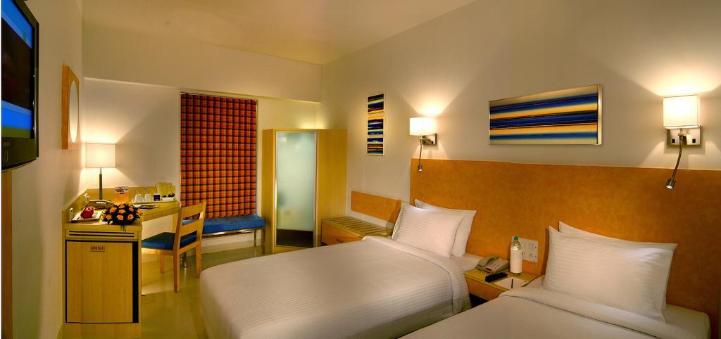 Aditya Hometel Hyderabad Luaran gambar