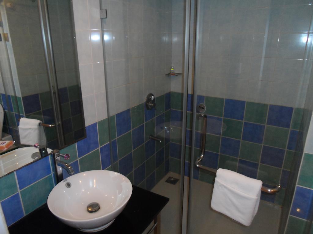 Aditya Hometel Hyderabad Luaran gambar
