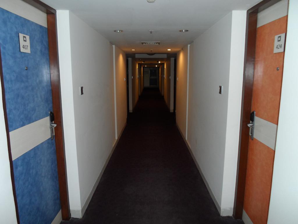 Aditya Hometel Hyderabad Luaran gambar
