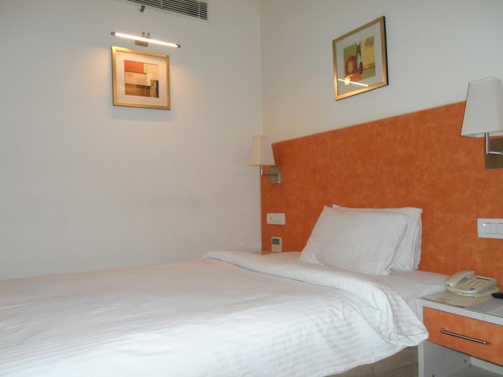 Aditya Hometel Hyderabad Luaran gambar